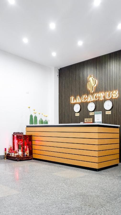 La Cactus Hotel 1 クイニョン エクステリア 写真