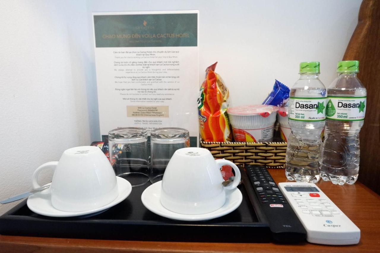 La Cactus Hotel 1 クイニョン エクステリア 写真